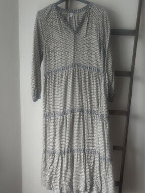 Old Navy Cream Maxi Dress With Black Print